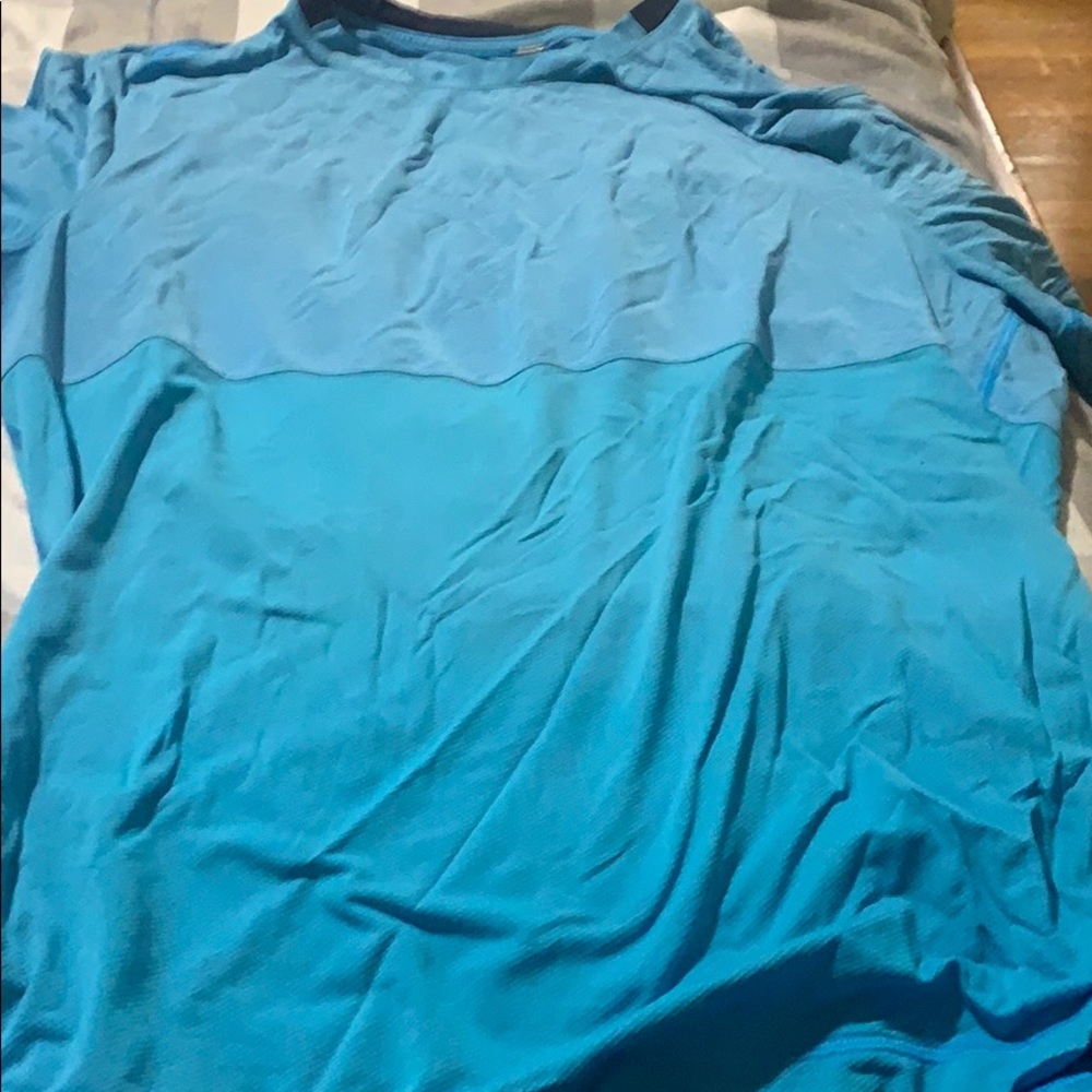 Lulu lemon Men’s Lot of 4 Medium